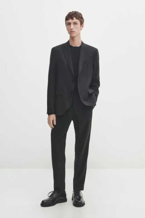 Sweatshirt with hood